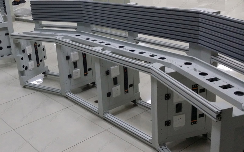 監(jiān)控操作臺結(jié)構(gòu)示意圖