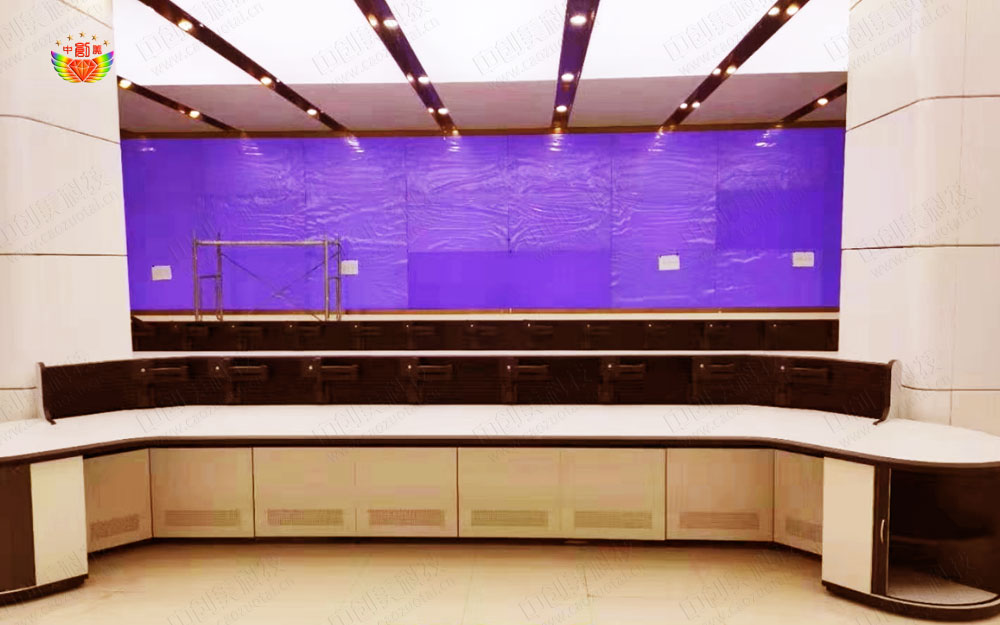 中控室操作臺圖片